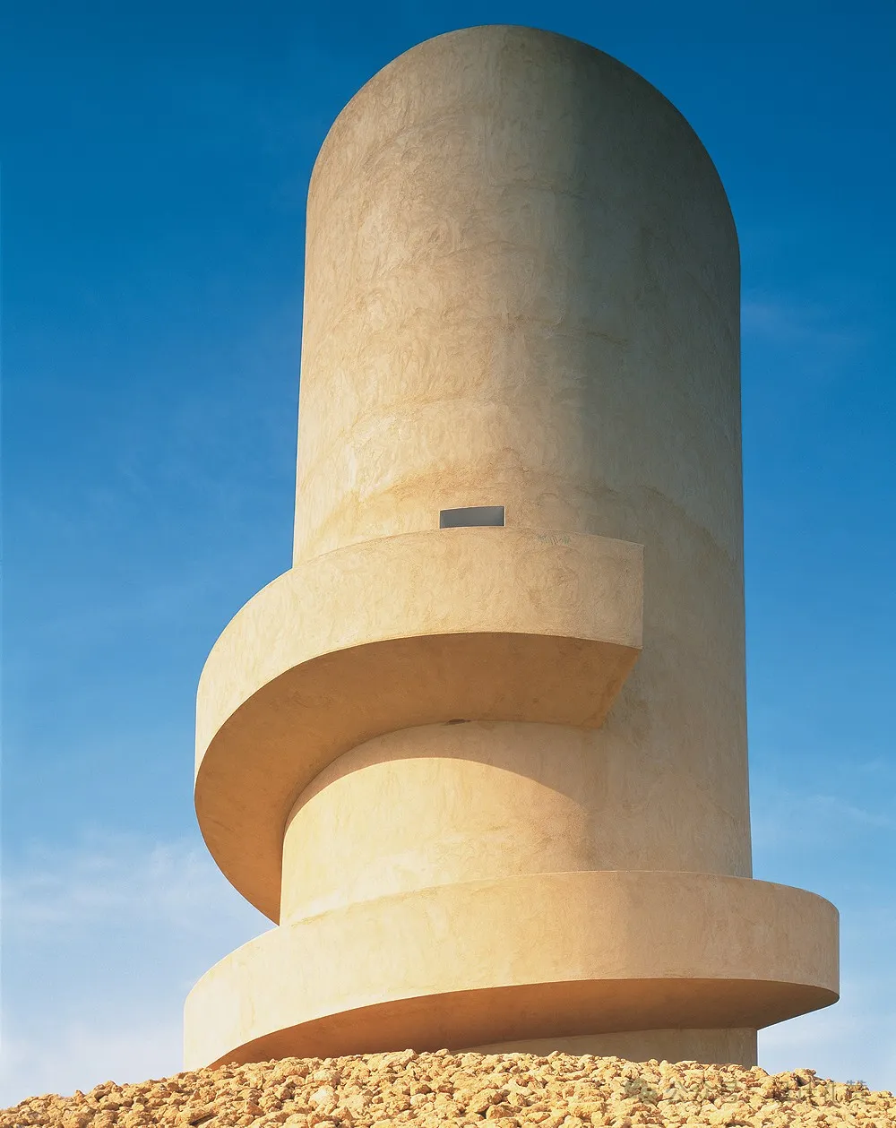 http://public.shejidedao.com/1626f3191542429889fff854f9275dd2.png