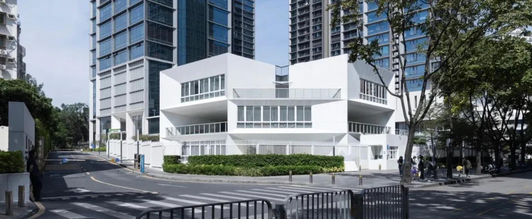 瑞士比尔九层建筑：历史与可持续融合的垂直地标 - 图片 34