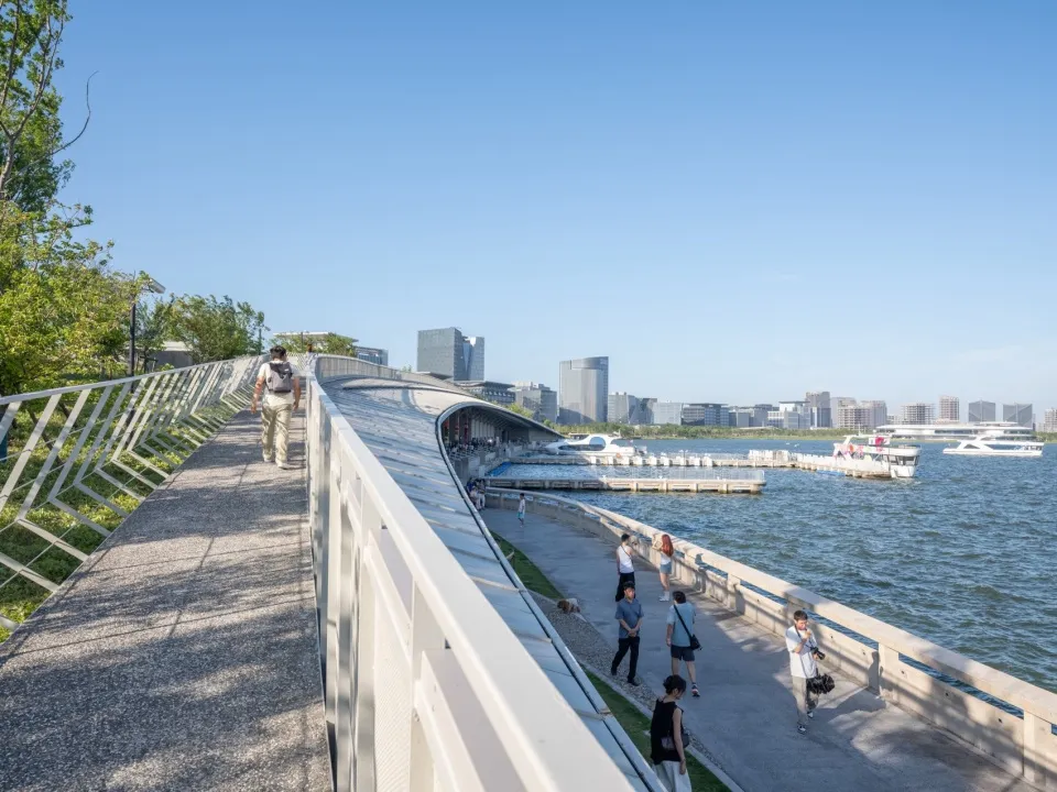 上海临港滴水湖一号码头竟用地景化设计变出滨水活力场 - 图片 21