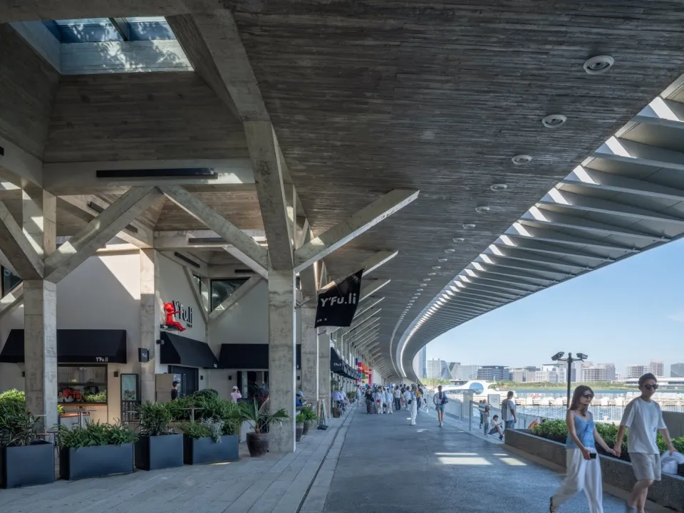 上海临港滴水湖一号码头竟用地景化设计变出滨水活力场 - 图片 28