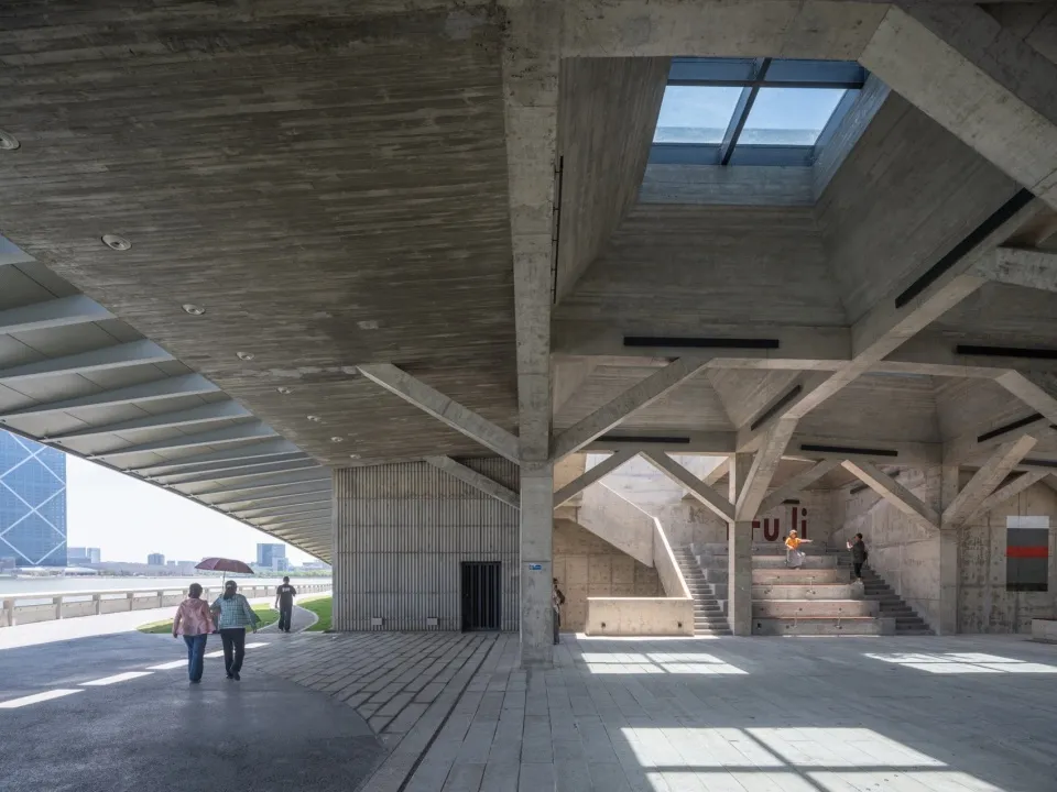 上海临港滴水湖一号码头竟用地景化设计变出滨水活力场 - 图片 29