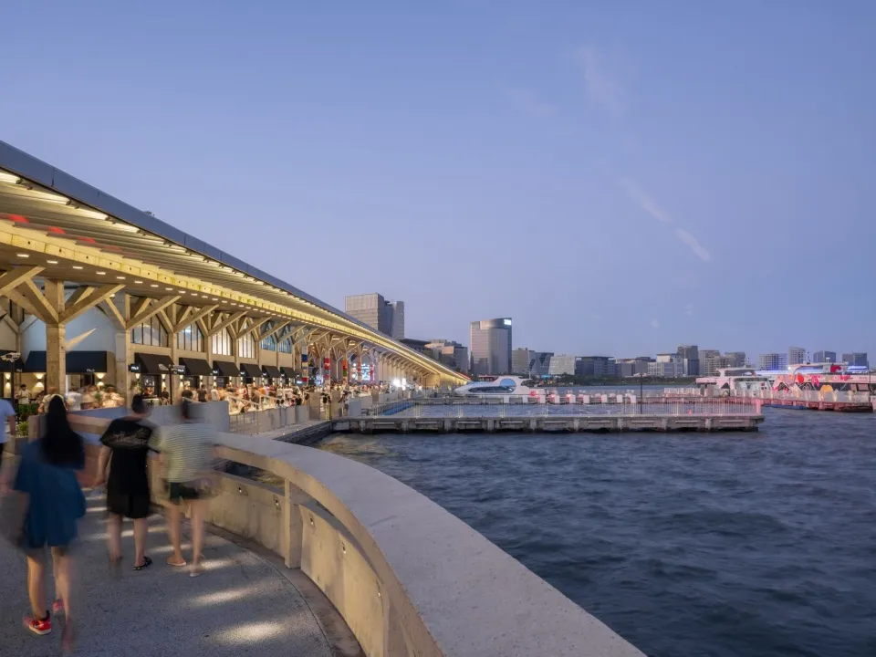 上海临港滴水湖一号码头竟用地景化设计变出滨水活力场 - 图片 43