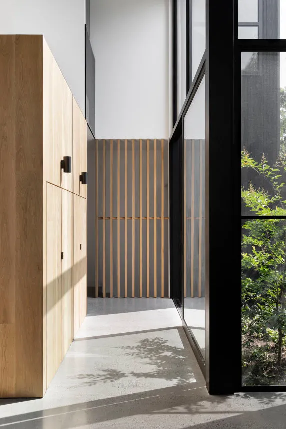 墨尔本Heartly Design设计外黑内白反差住宅显整体设计理念 - 图片 12