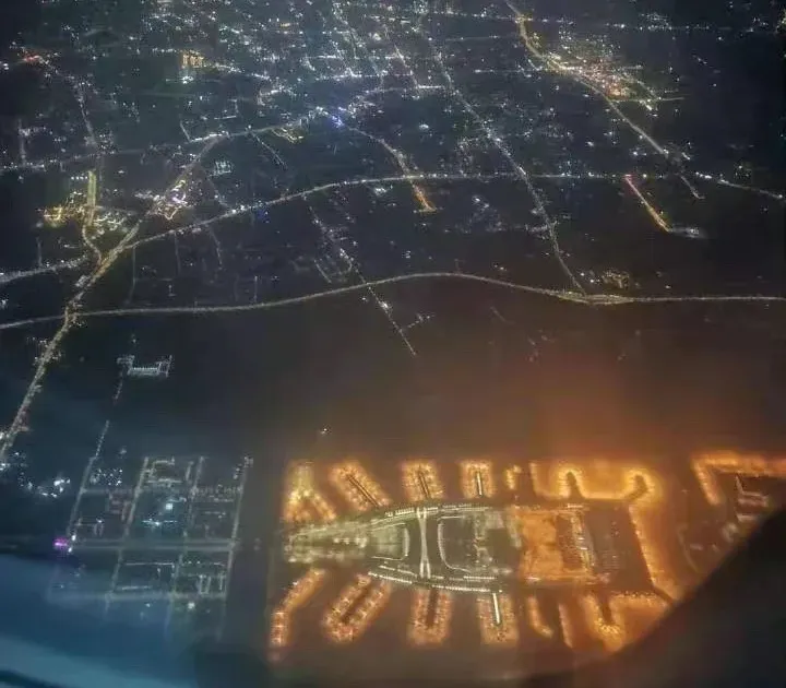 烟台T2入2025凡尔赛奖最美机场，中国新机场玩设计 - 图片 12