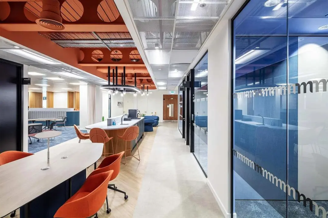 Workplace Creations为Mazars打造的混合办公空间获BREEAM卓越认证 - 图片 5