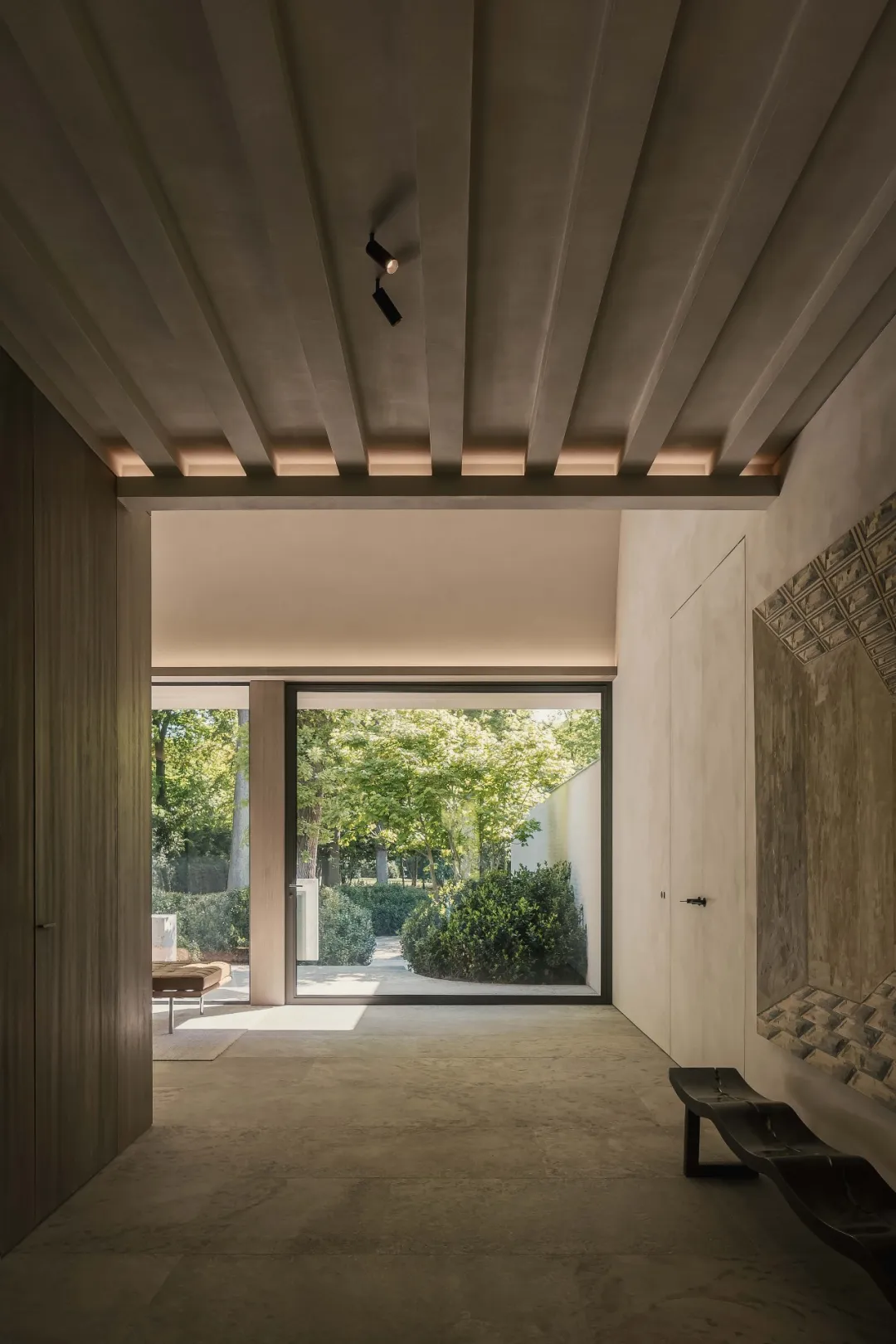 比利时VC House设计案例：自然与建筑对话的内生长住宅 - 图片 6