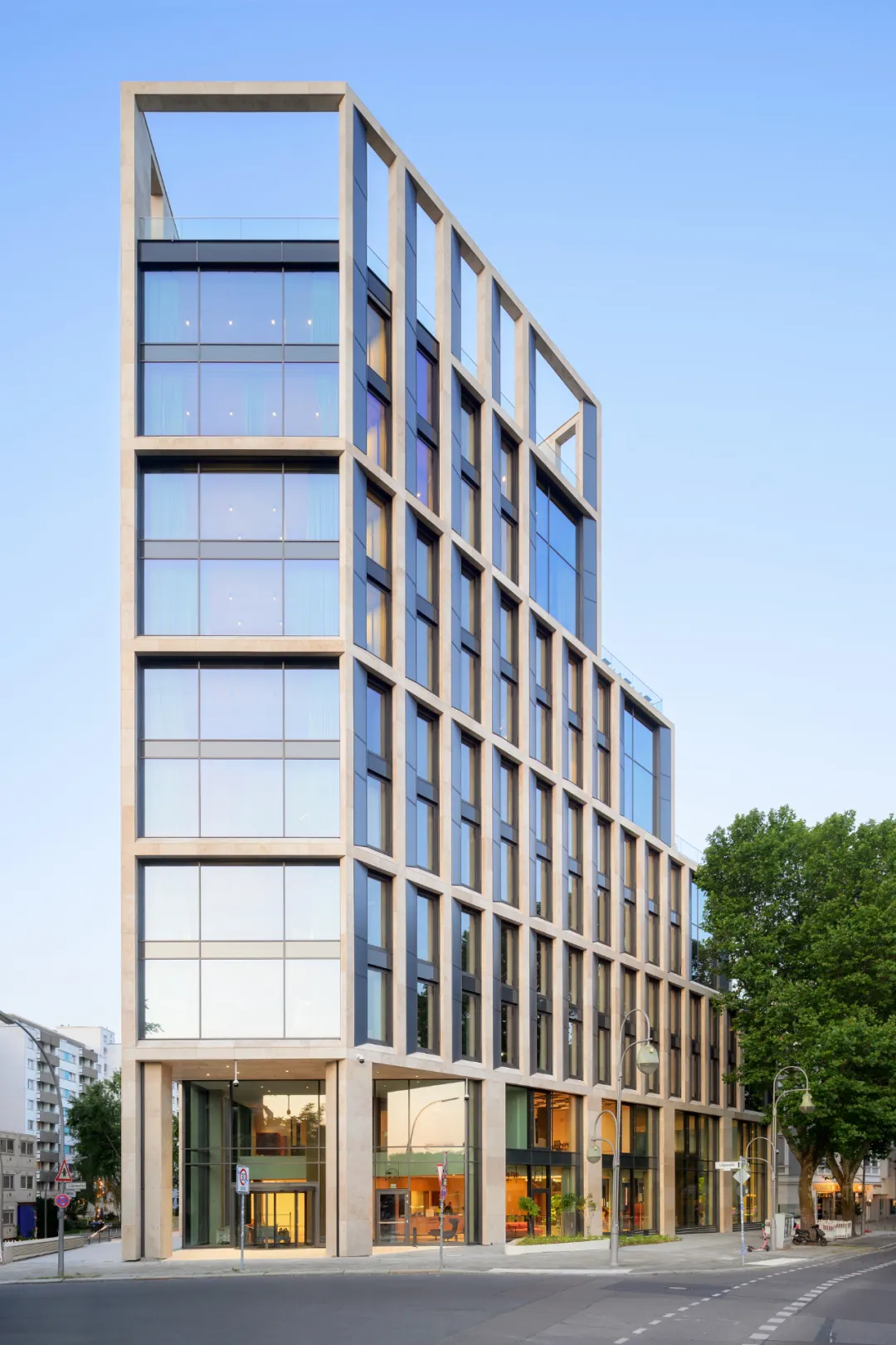 C.F. Møller设计柏林B-One：气候友好办公建筑标杆 - 图片 7