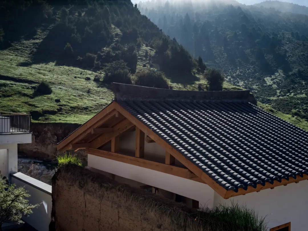 藏地废弃老油坊重建“洗心院”静修所设计案例 - 图片 9