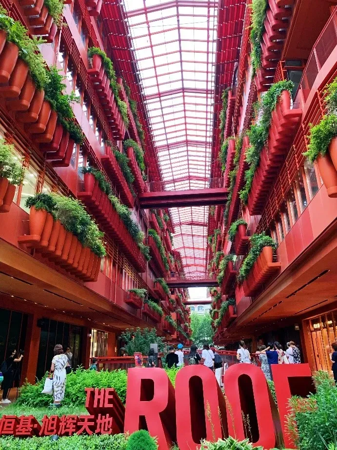 普利兹克得主成都丽世酒店颜色翻车引设计落地争议 - 图片 8