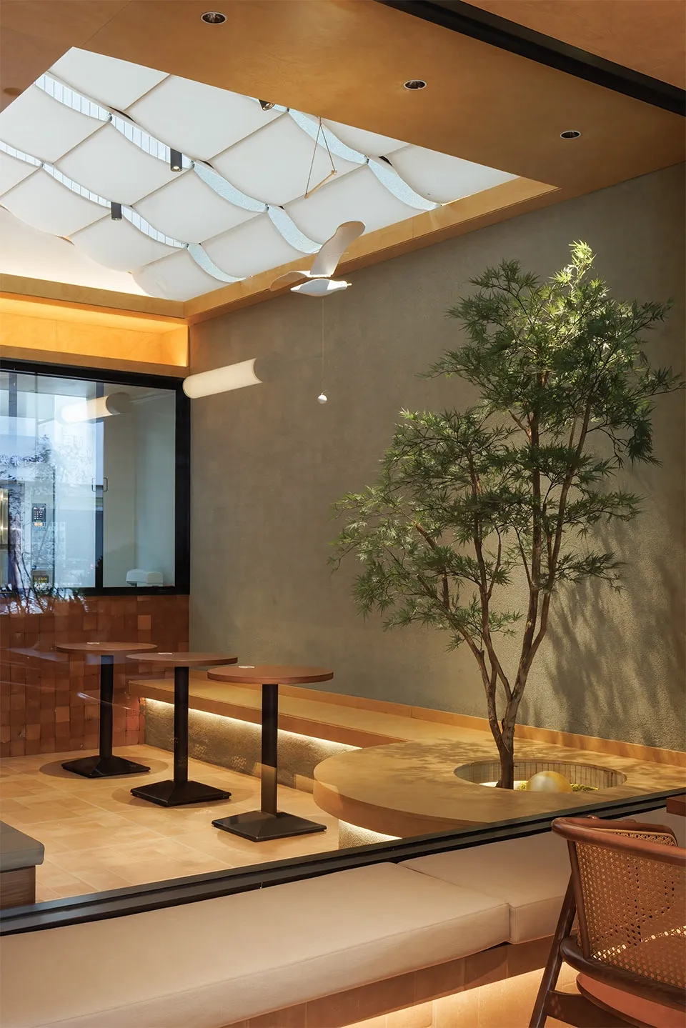 河南西峡老城区烘焙店改造：用自然让老建筑“会呼吸” - 图片 6