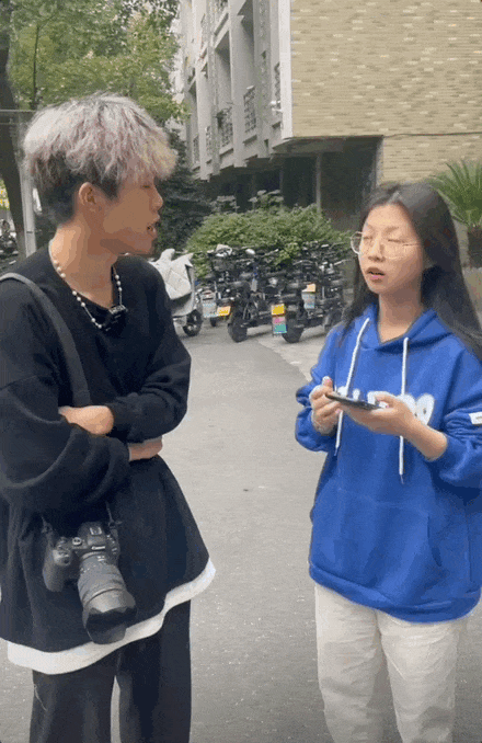 摄影博主良田拍“不完美普通人”,竟教会室内设计挖空间情感 - 图片 8