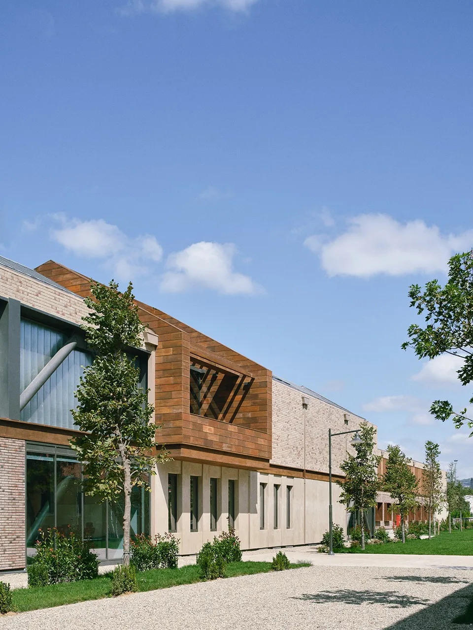 海达尔帕夏火车站后区新建筑钢构重建 办公转艺术画廊 - 图片 6