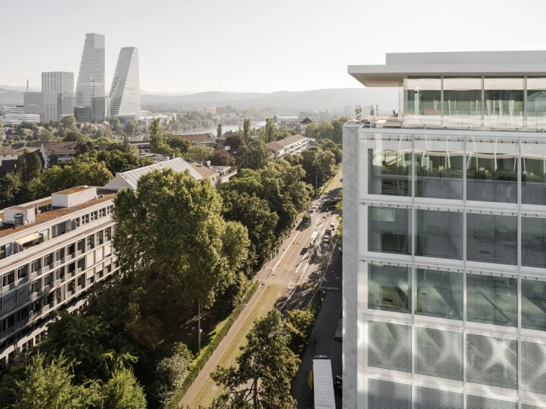 赫尔佐格&德梅隆保险总部园区玻璃幕墙创新设计案例 - 图片 5