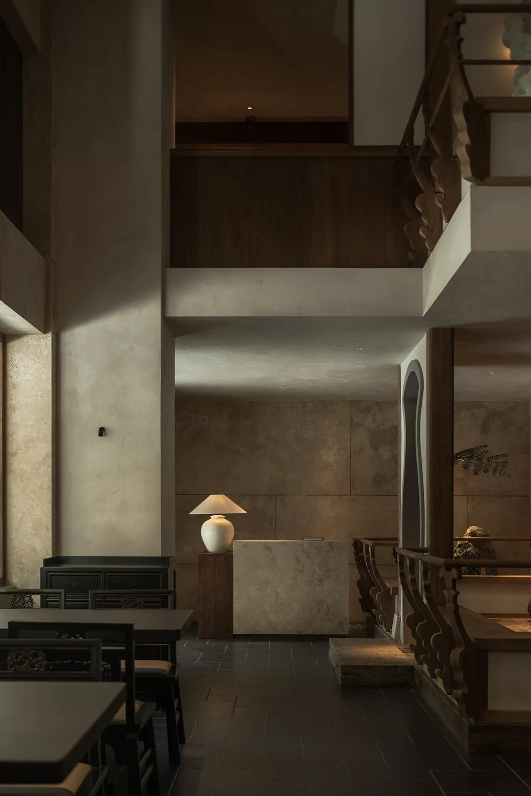 成都“且芳香”川菜餐厅用“四水归堂”设计雅俗共融 - 图片 5