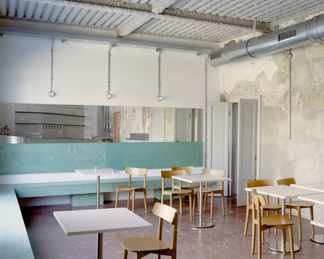 米兰旧屠宰场别墅旧改青年俱乐部,历史当代碰撞 - 图片 6