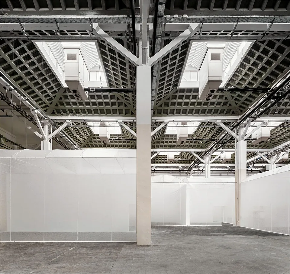 巴塞罗那“幻想风景”展陈设计解决历史当代作品共存 - 图片 5