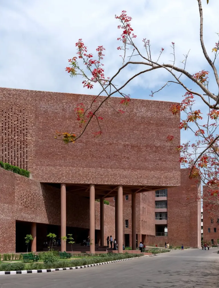 昌迪加尔现代主义启发的大学学生中心设计案例 - 图片 7