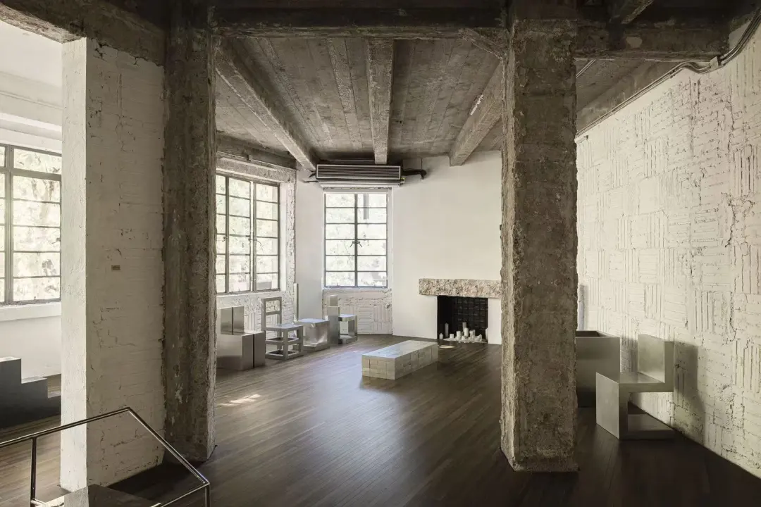 设计师刘畅上海办“可坐的雕塑”艺术家具个展引关注 - 图片 5