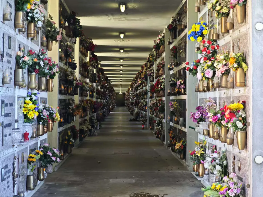 阿尔多·罗西如何用“死者之城”重构公墓设计逻辑 - 图片 6