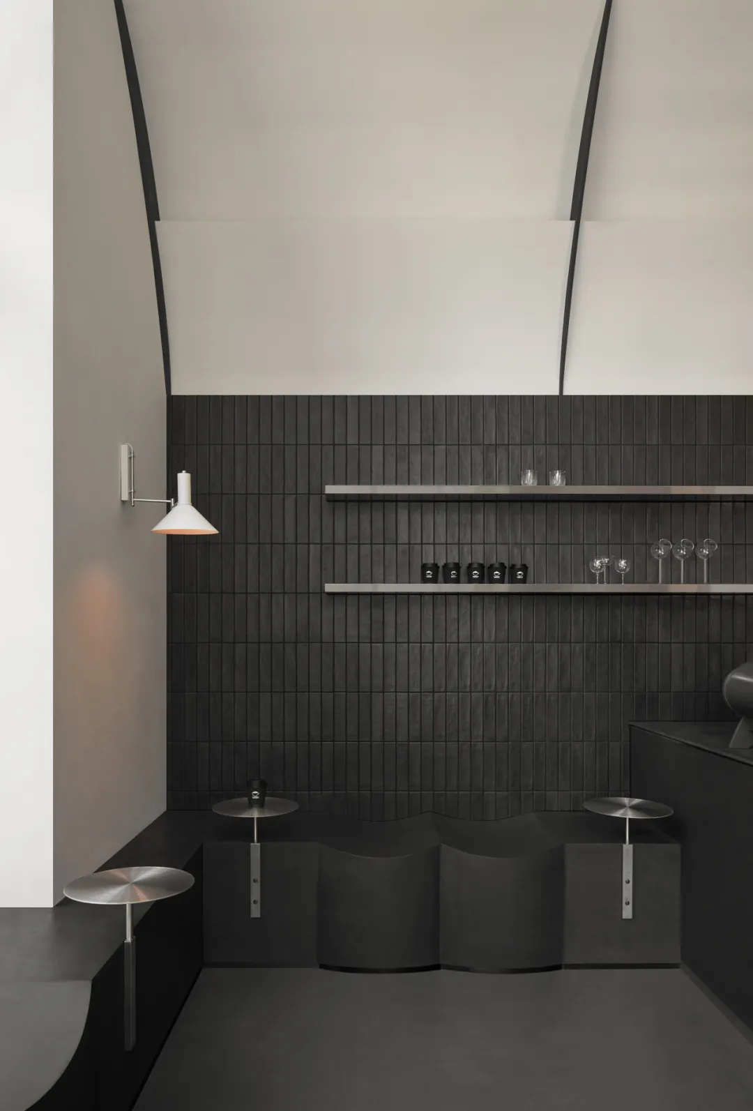 萧光青“仰山喜马拉雅”咖啡馆用黑白工业风破咖啡审美固化 - 图片 6