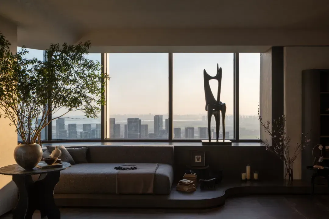 杭州钱塘江边“归屿”大平层：把人文江景搬进静谧家 - 图片 7