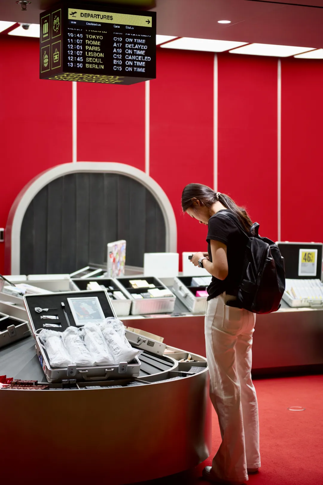 AIM设计话梅虹桥机场店绝了！用机场元素重新定义零售体验 - 图片 7