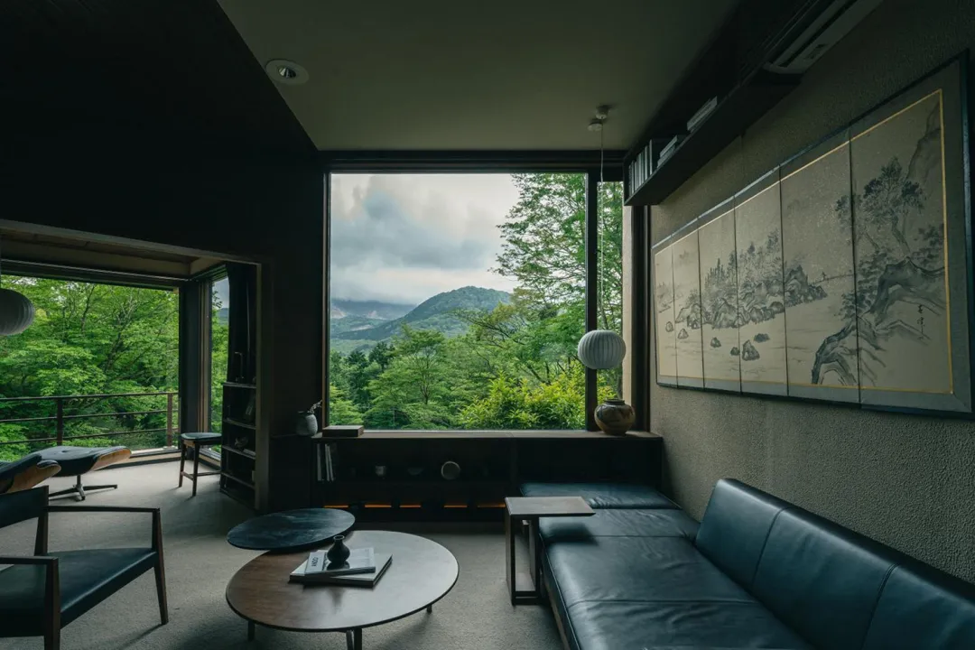 末松優一的民宿改造：现代主义如何“融入”自然？ - 图片 8