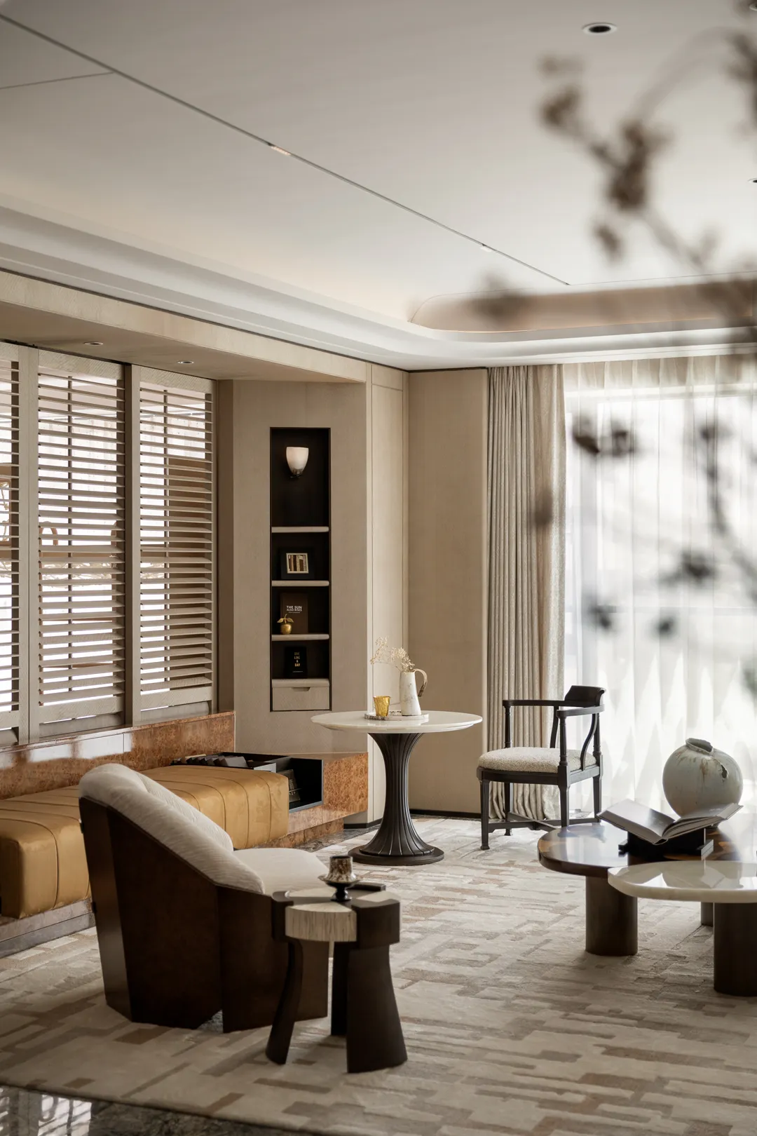 福州绿城芝蘭月华220㎡样板间：低饱和雅奢里的人文功能秘境 - 图片 5