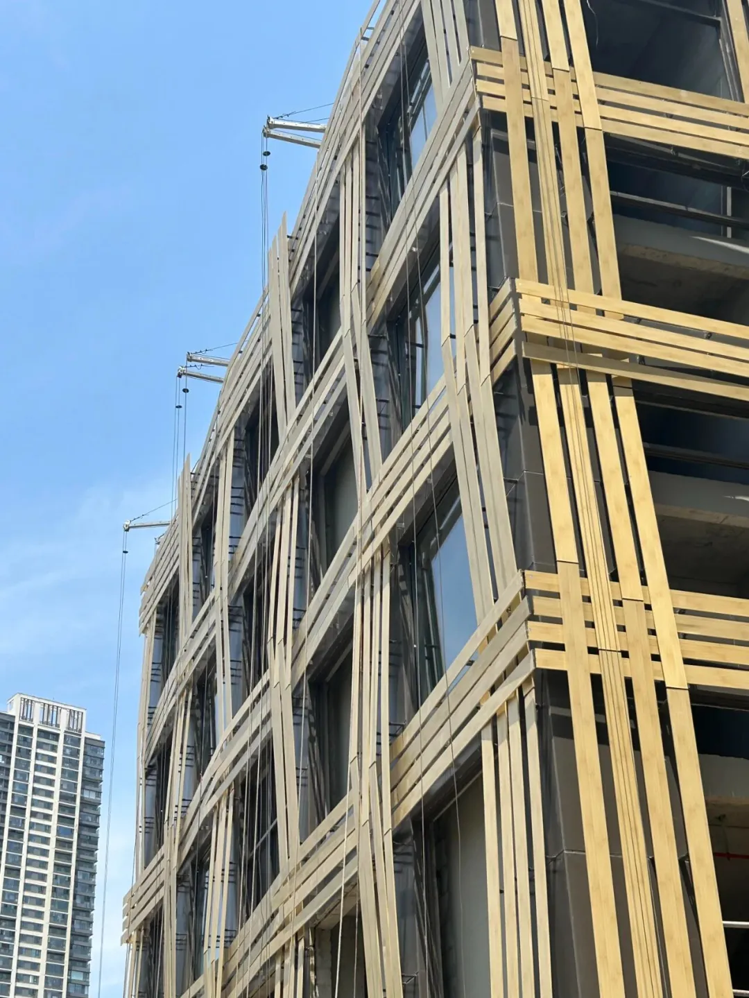 隈研吾武汉酒店未完工竹节立面被嘲“凉席大厦”引争议 - 图片 6