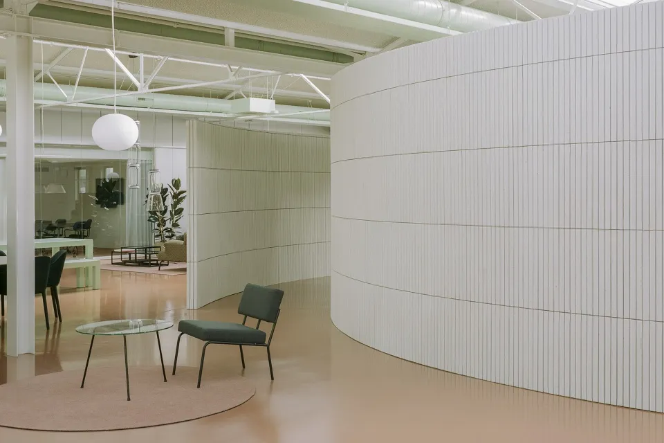 阿姆斯特丹后工业玻璃大厅变身自然艺术办公空间 - 图片 5