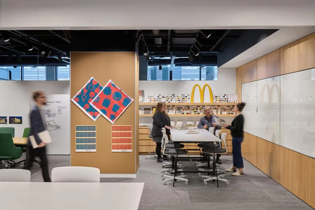 麦当劳芝加哥总部扩建IA设计：餐饮品牌总部设计双升级 - 图片 8