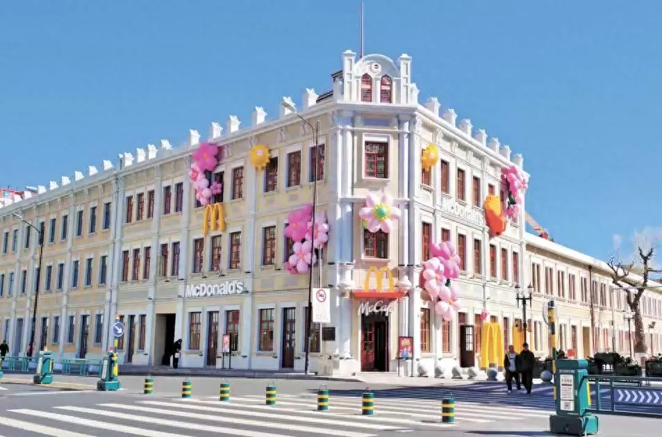 麦当劳居然用4家店把快餐空间设计玩出商业+文化花样 - 图片 5