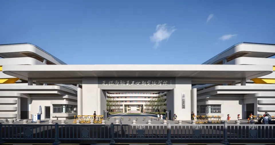 无锡九年一贯制学校“抽象彩虹”校园设计核心是弧形长廊 - 图片 6