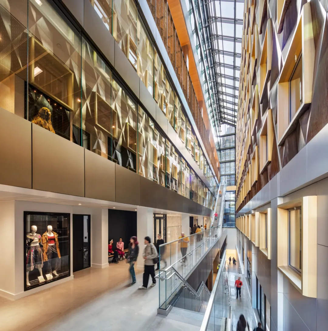 SHoP设计纽约FIT布朗楼 打破围墙变创意教学城市橱窗 - 图片 5