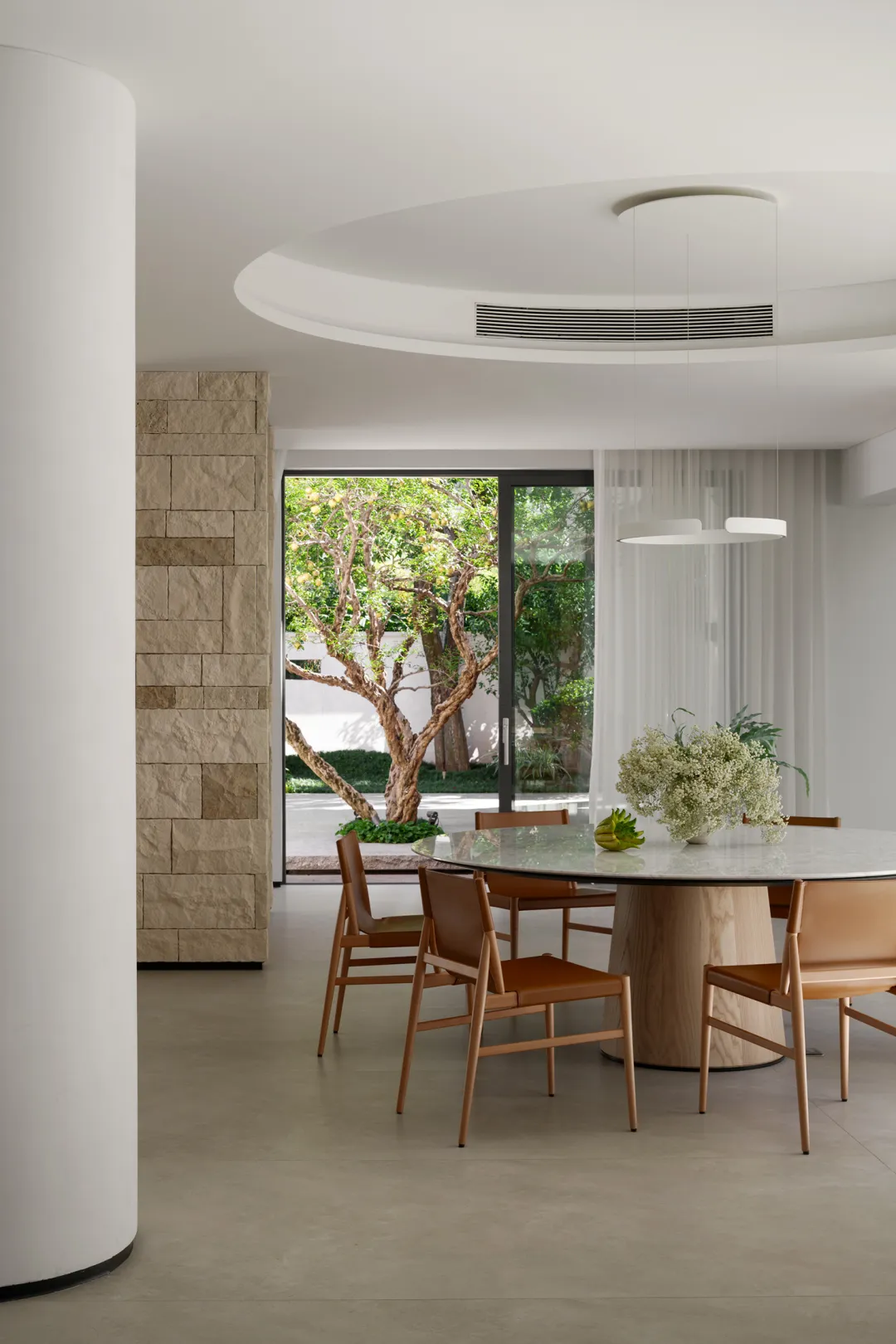 马艾洋把自然搬进重庆1500㎡湖畔别墅 打造隐奢家 - 图片 9