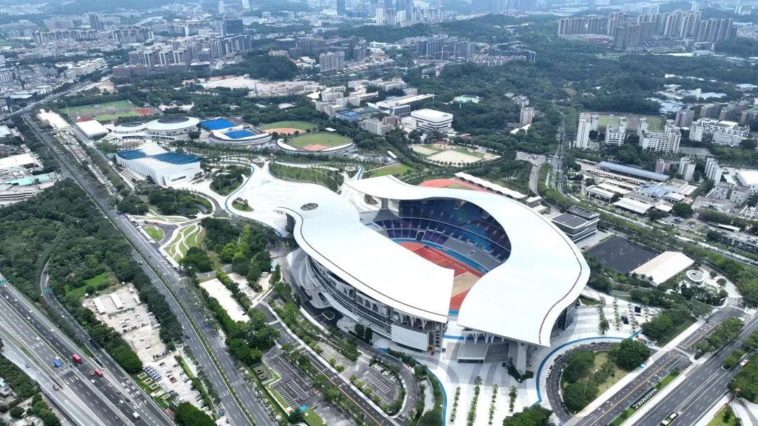 投资70亿，扎哈事务所设计的“超级地标”，为何没成为全运会主场馆？ - 图片 5