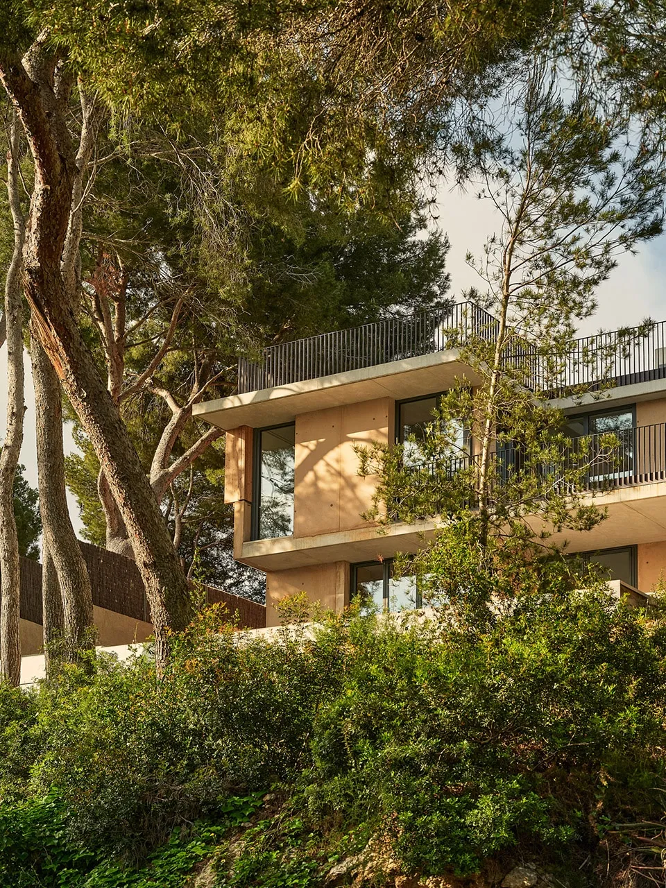 数字工作者夫妻海边住宅设计：混凝土流动空间竟用黄金比例 - 图片 5