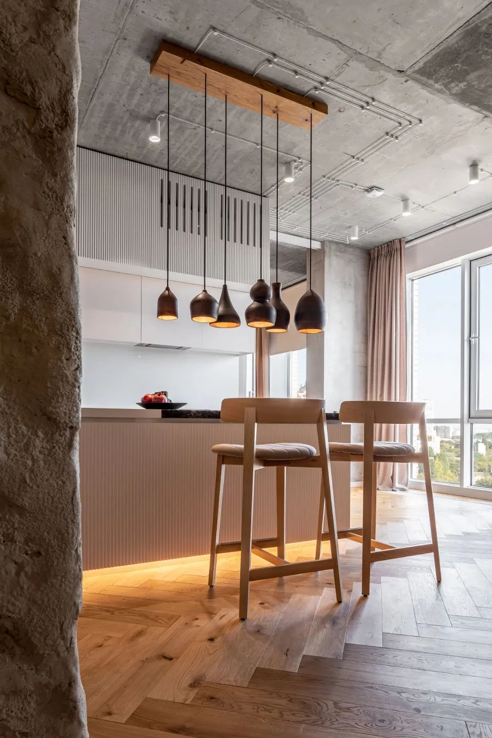 天然材质侘寂公寓设计案例：现代与自然的碰撞 - 图片 9