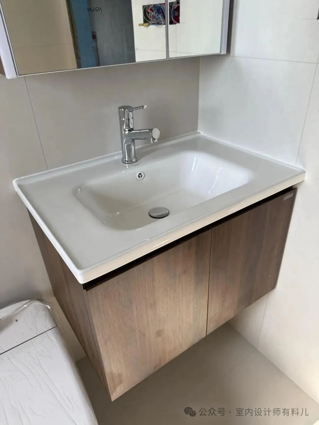 室内设计:家庭摒弃卫生间装洗手台选外移解痛点 - 图片 5