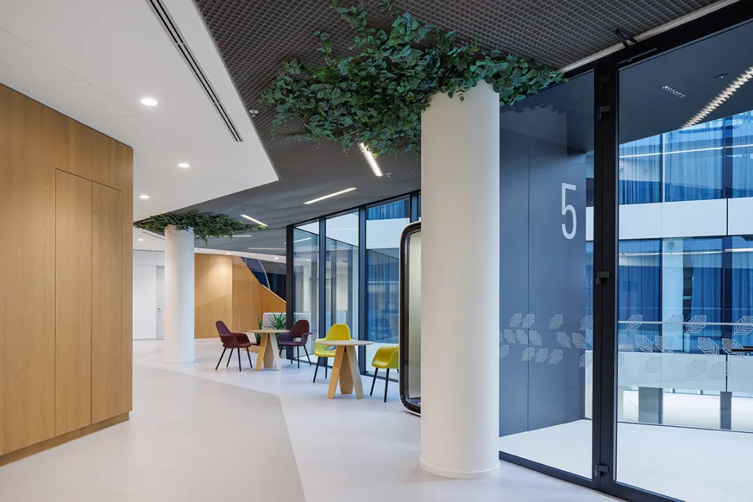 2025年10大行业总部办公10佳案例设计参考 - 图片 8