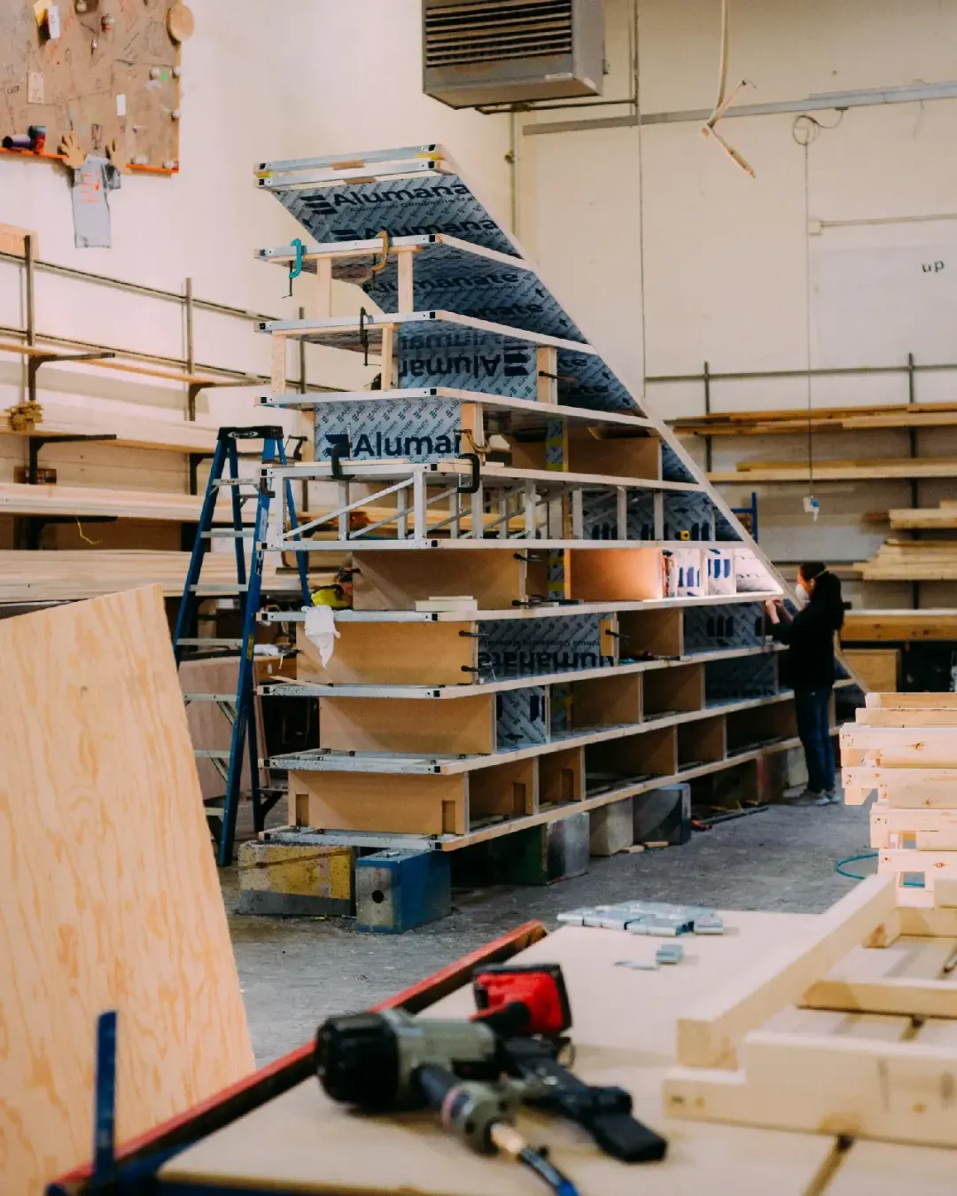 迈阿密6米旋转书架装置居然启发室内设计新思路 - 图片 7