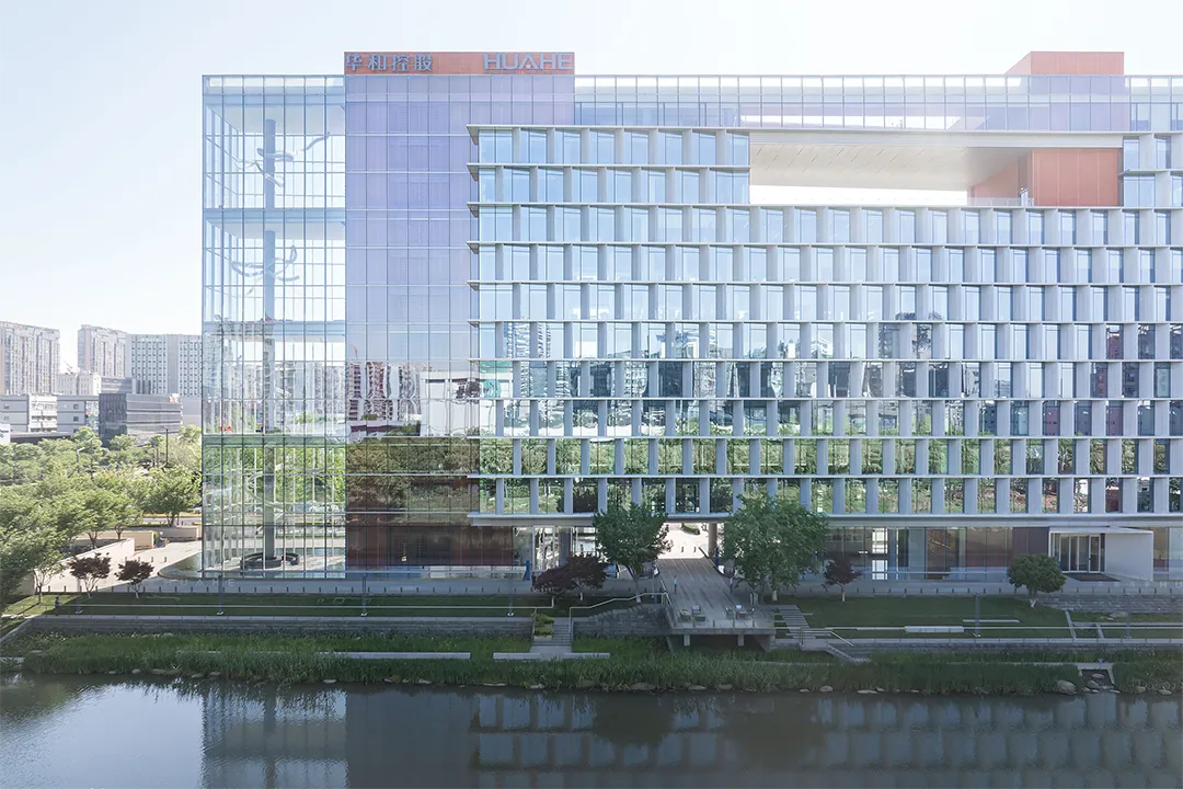 杭州华和总部大楼用三策略破狭长场地困局造互动办公空间 - 图片 6