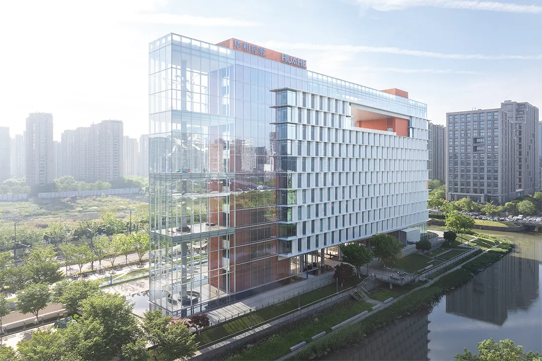 杭州华和总部大楼用三策略破狭长场地困局造互动办公空间 - 图片 7