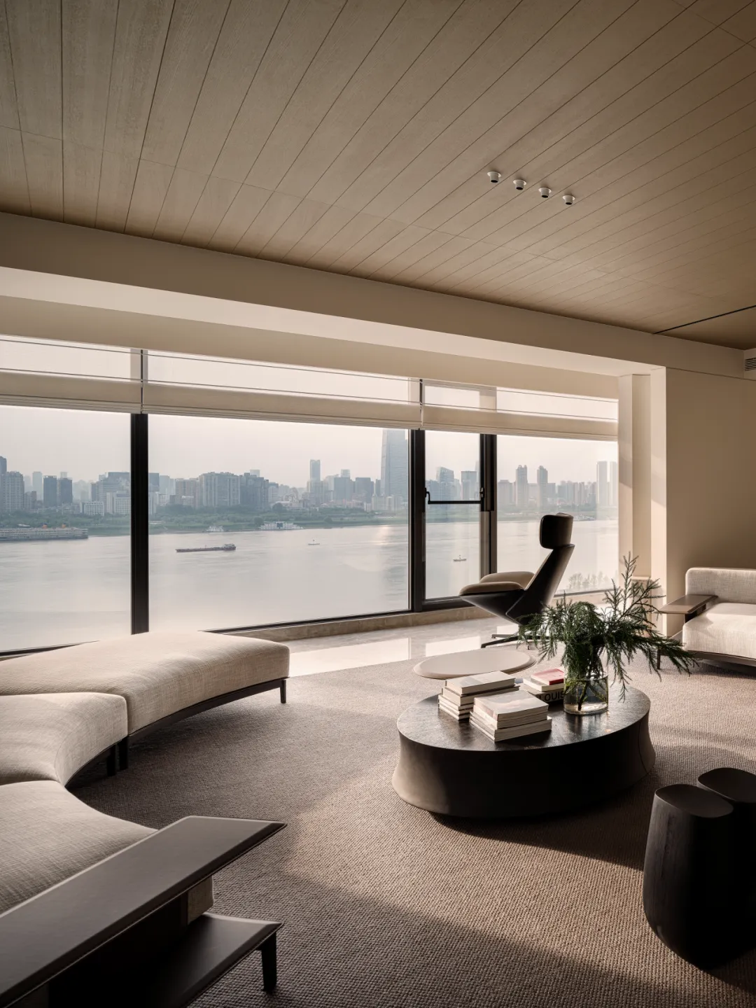 大平层“空间空洞”难题？两个设计案例教你破 - 图片 6