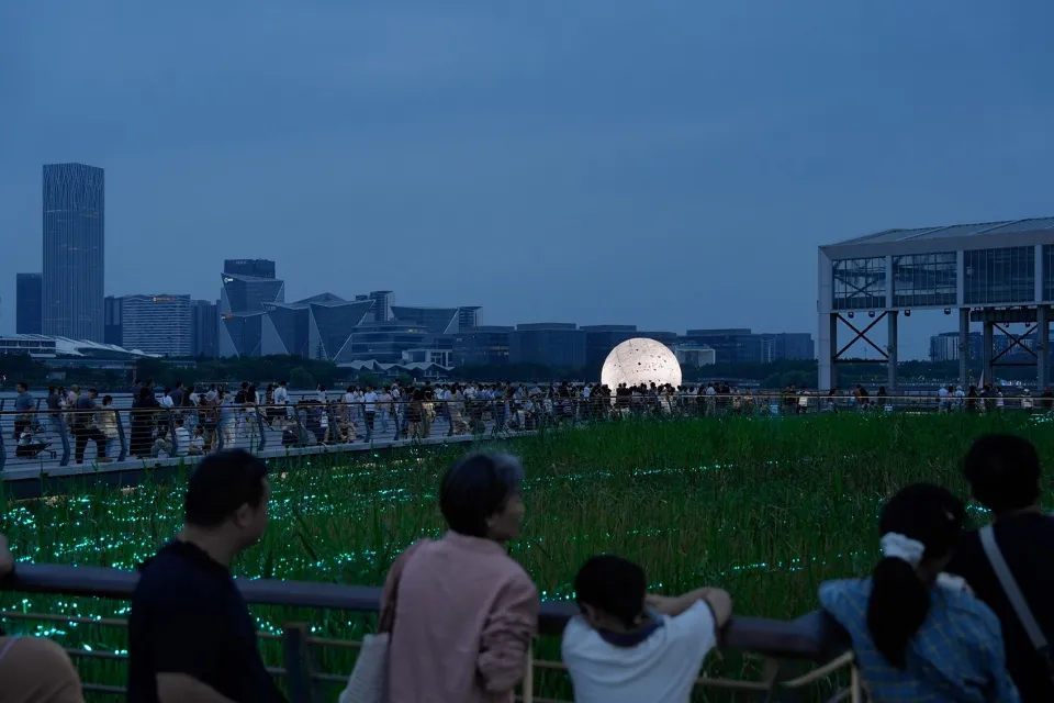 是所设计联合非遗传承人打造PSA中秋剪纸动态装置「月满」 - 图片 6