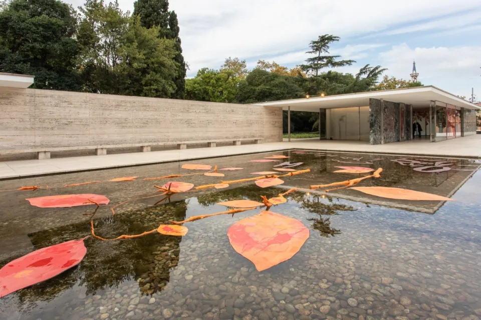 米斯‘与自然对话’艺术案例给设计师的共生创意路径 - 图片 6