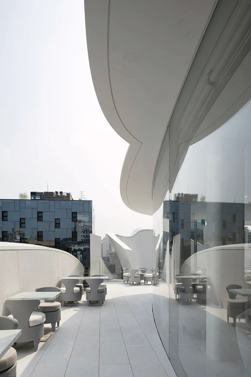 普利兹克奖建筑师借北京Dior店谈品牌场地美学平衡 - 图片 7