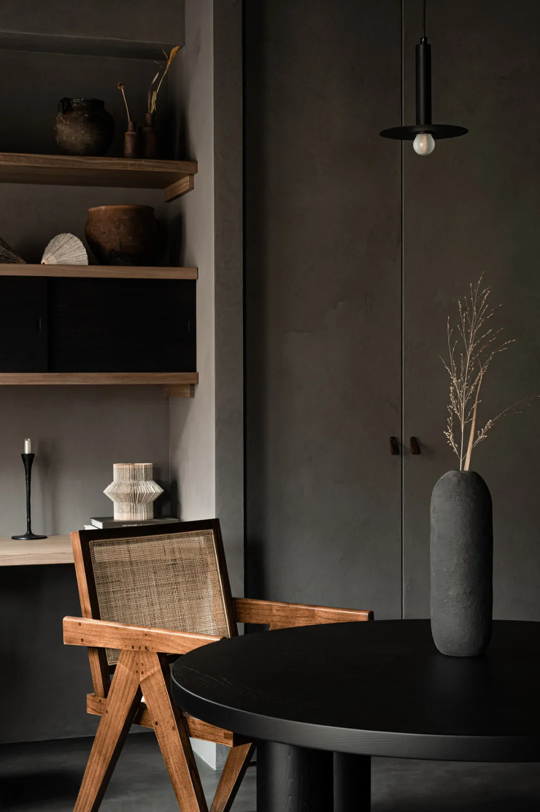 45㎡暗黑冥想公寓：小空间居然藏禅意多功能设计 - 图片 9