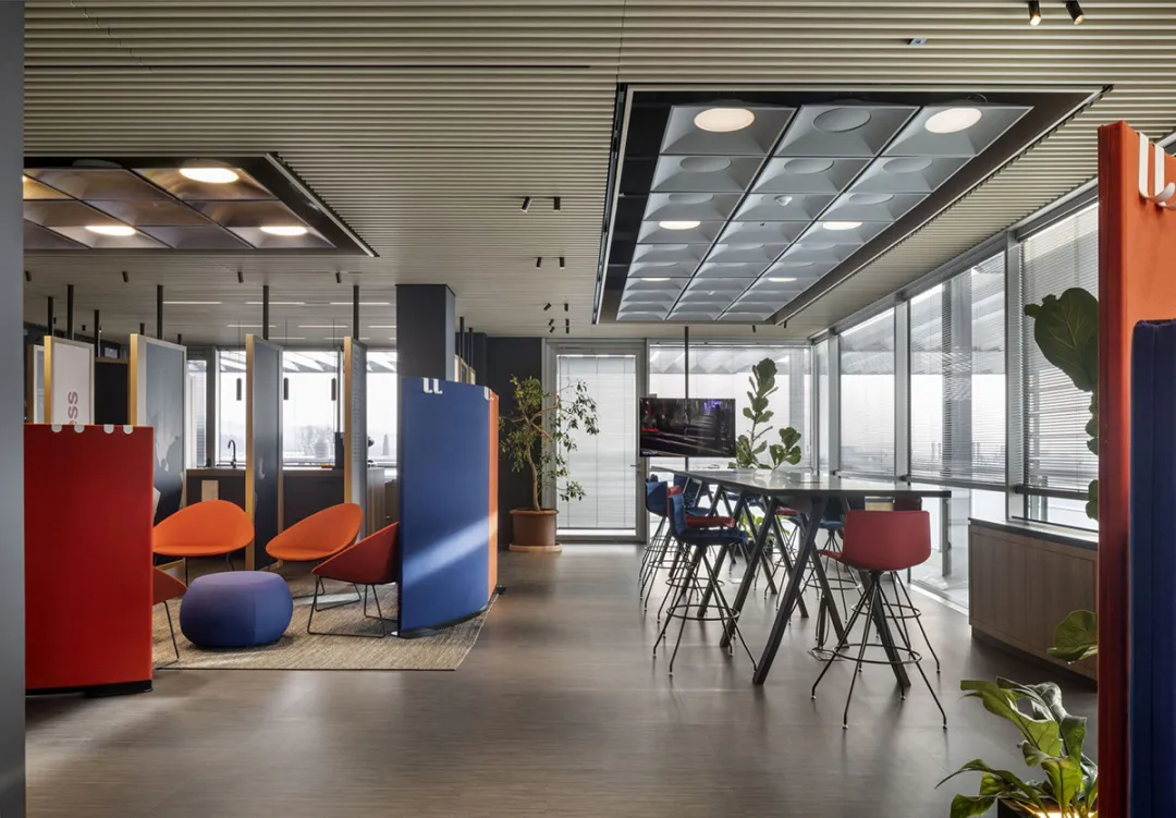 意大利iGuzzini总部“光之思维空间”办公设计案例 - 图片 5