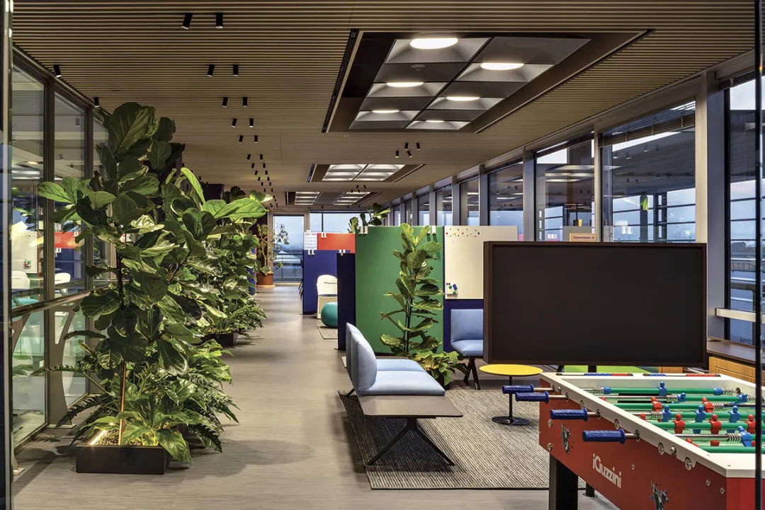 意大利iGuzzini总部“光之思维空间”办公设计案例 - 图片 7